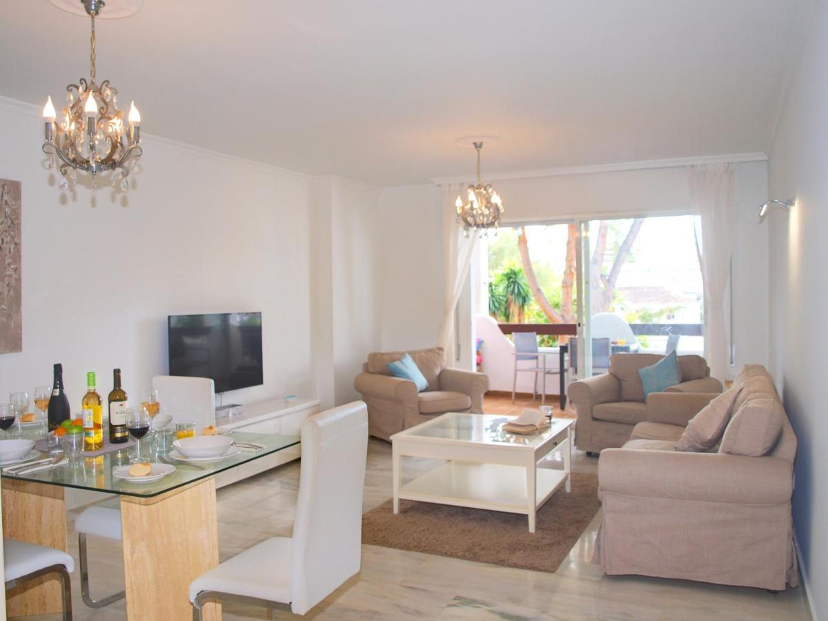 Sun Beach Apartment Estepona Dış mekan fotoğraf